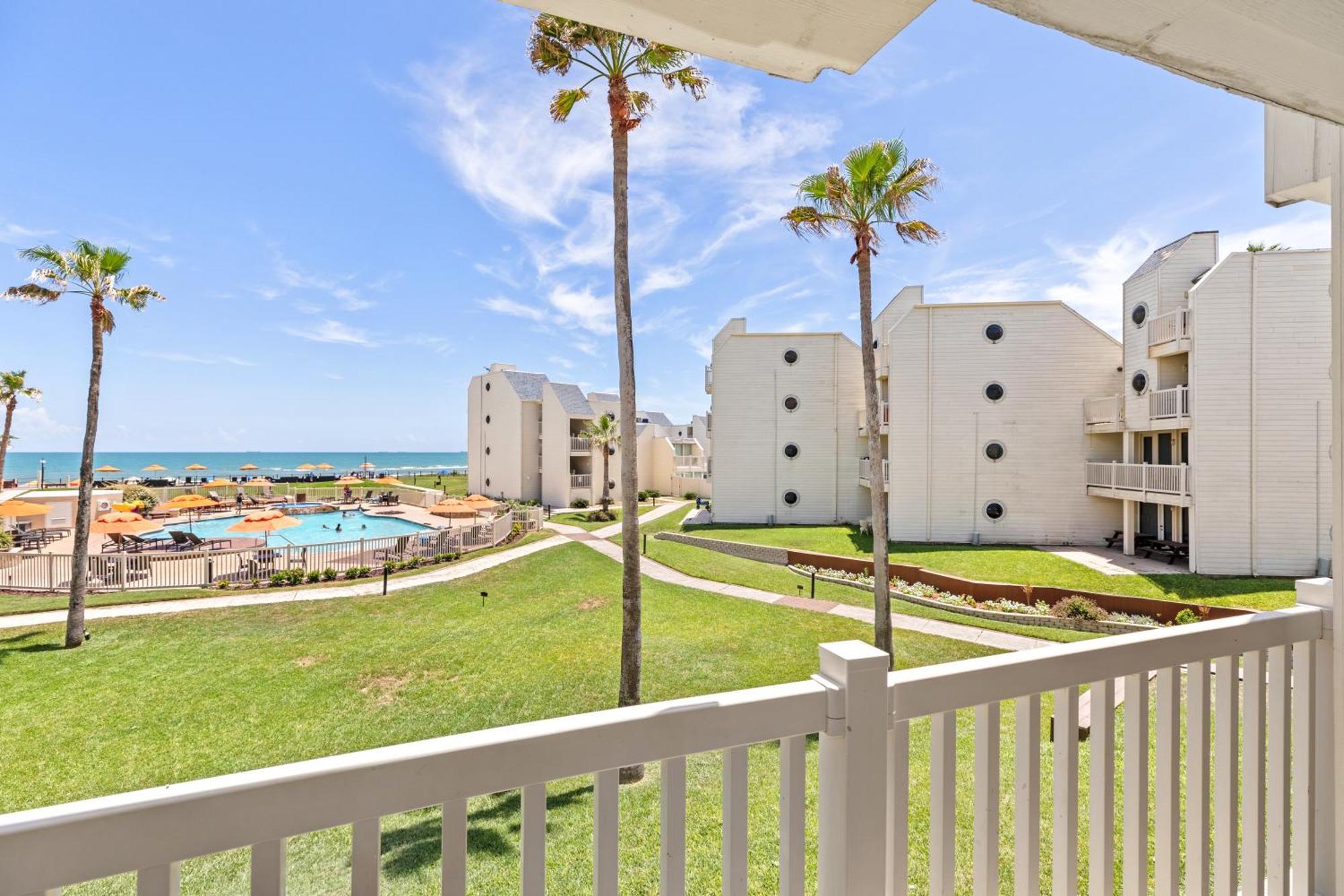 New Stunning Ocean-View Beachfront Resort, Heated Pool! South Padre Island Exterior foto